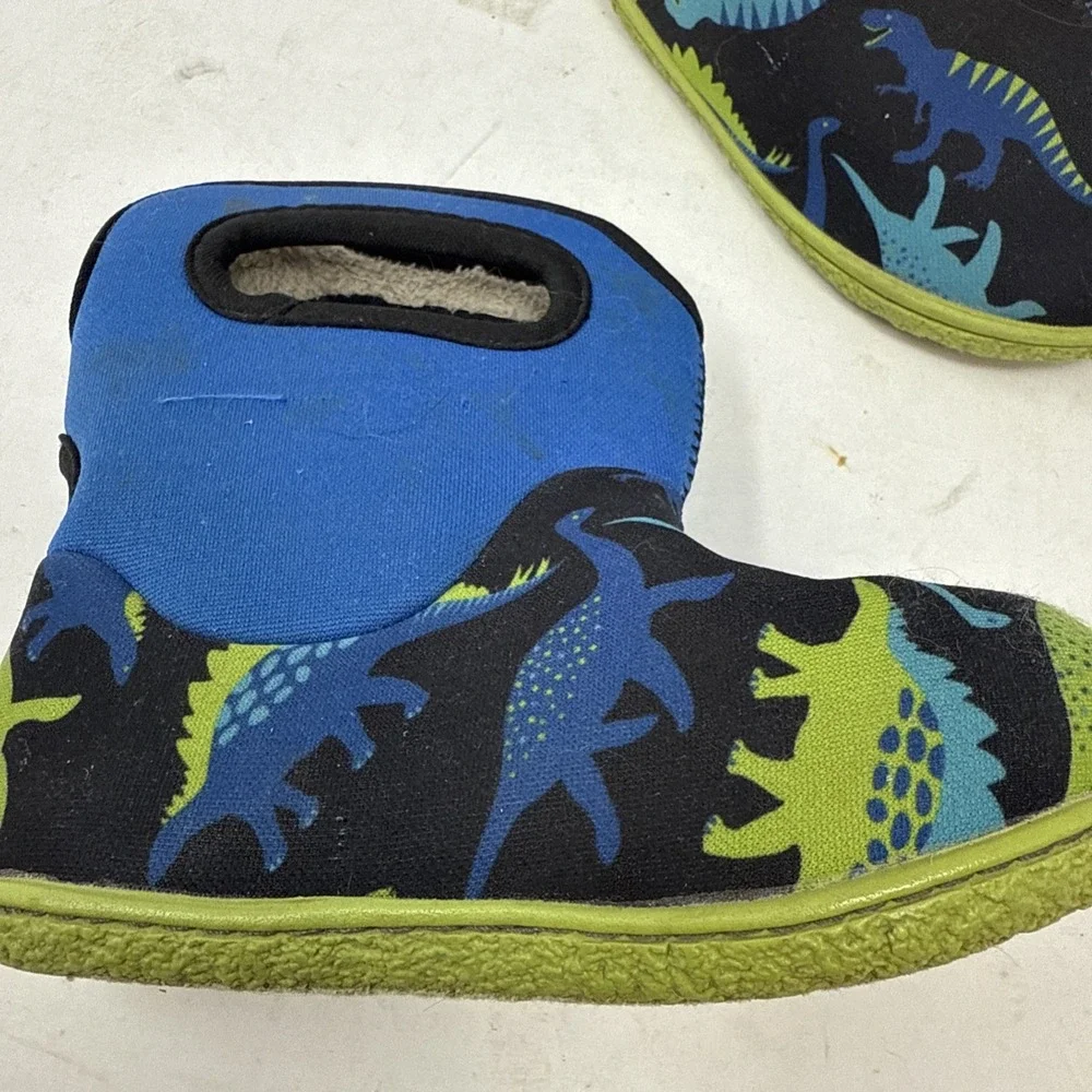 Baby Infant Size 7 BOGS Baby Winter Boot Insulated Cool Dinos Print Blue